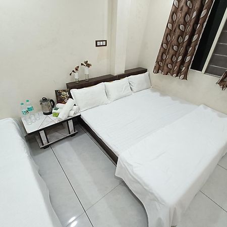 Treebo Yatri Grah Kshipra T Hotel Ujjain Dış mekan fotoğraf