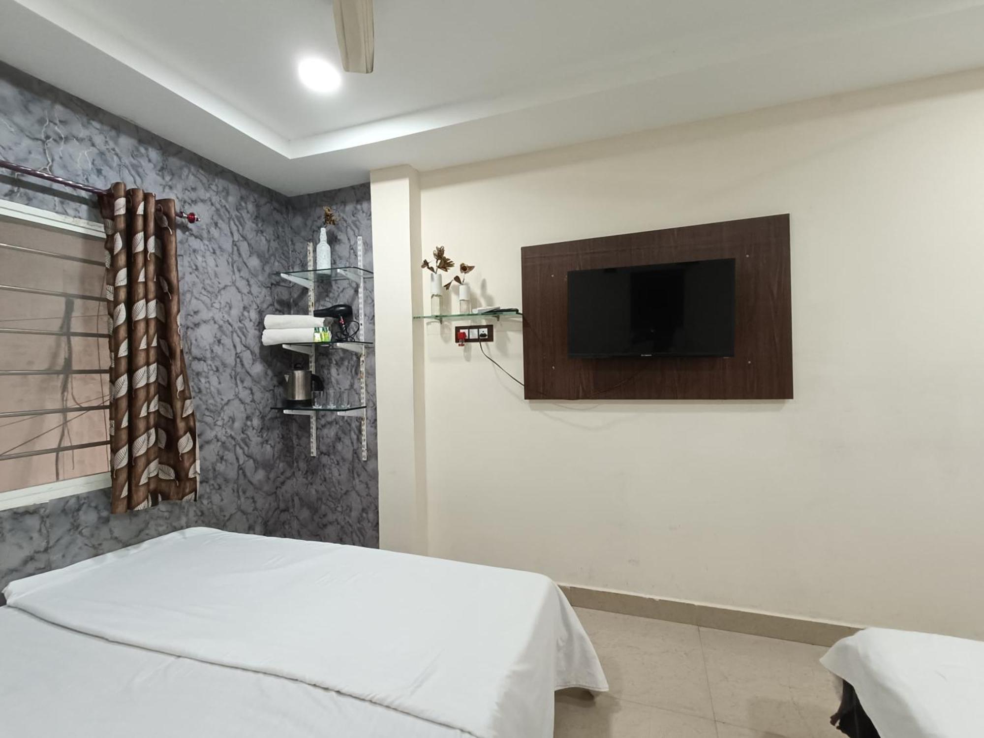 Treebo Yatri Grah Kshipra T Hotel Ujjain Dış mekan fotoğraf