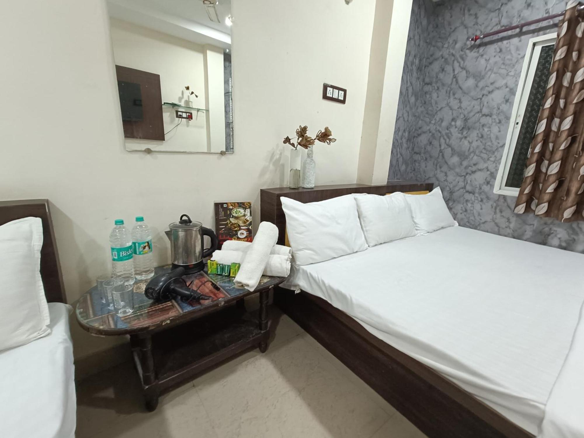 Treebo Yatri Grah Kshipra T Hotel Ujjain Dış mekan fotoğraf