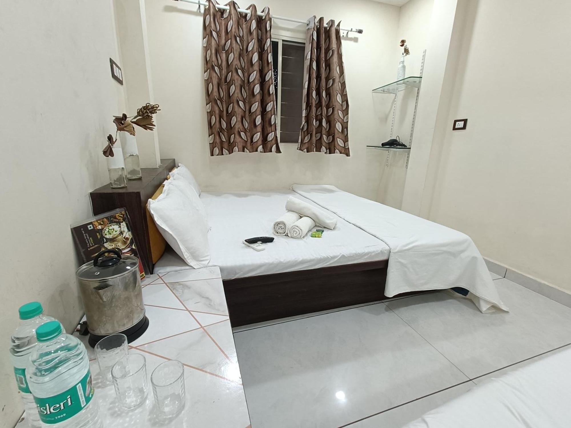 Treebo Yatri Grah Kshipra T Hotel Ujjain Dış mekan fotoğraf